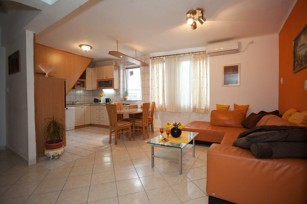 Centar Palace Apartment スプリト 部屋 写真